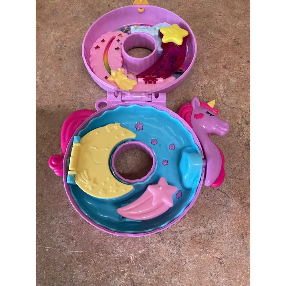 Polly Pocket Donut Pajama Party Unicorn Slumber Party Compact Playset‎ Purple